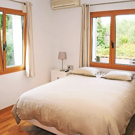 Wonderful 4 Bedroom In Apartment *