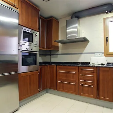 Wonderful 4 Bedroom In *