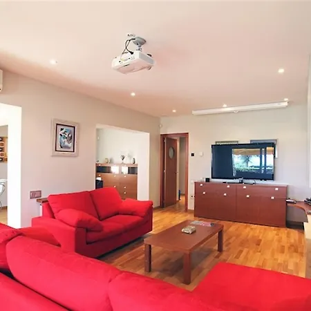 Wonderful 4 Bedroom In